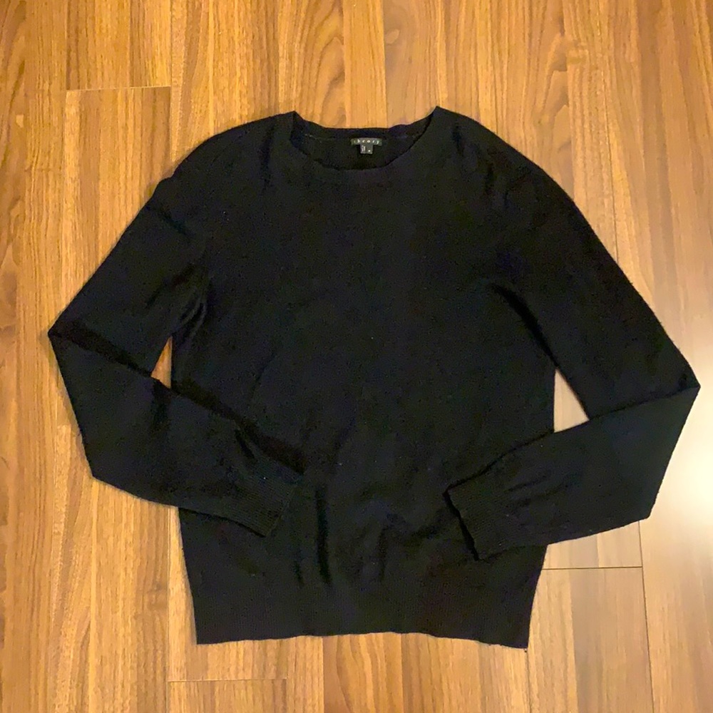 Theory Crewneck Cashmere Sweater